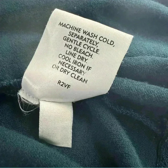 EILEEN FISHER Viscose Drape Neck 3/4 Sleeve Top Christmas Green Size XS - Picture 8 of 9